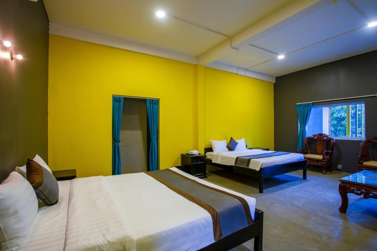 White Rabbit Hostel Siem Reap Extérieur photo