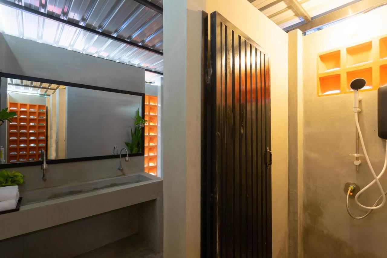 White Rabbit Hostel Siem Reap Extérieur photo
